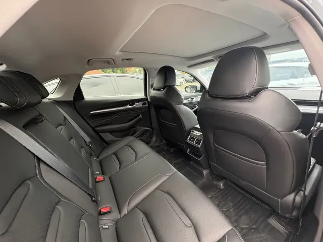 Geely Xingrui — Фото автомобиля 18