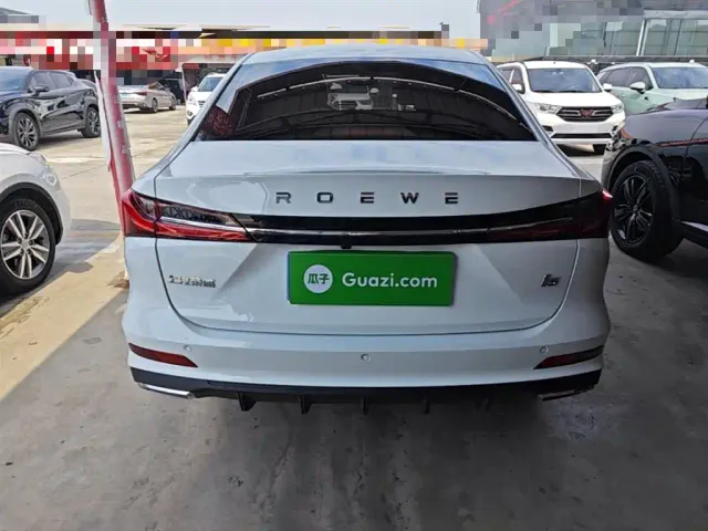 Roewe i5 — Фото автомобиля 5
