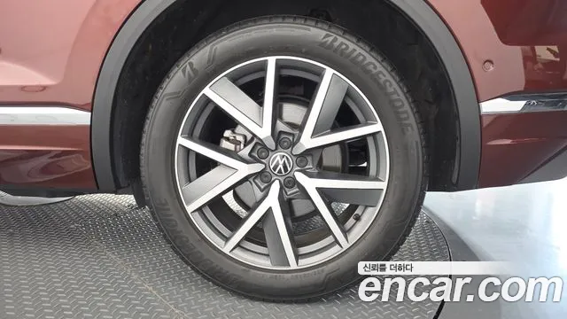 Volkswagen Touareg Touareg 3 поколение 3.0 TDI Prestige — Фото автомобиля 15