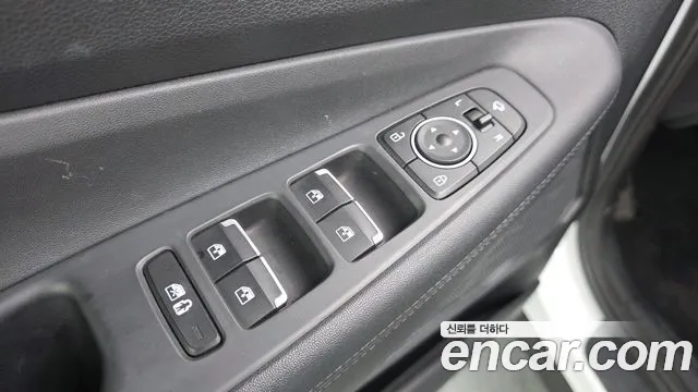 Hyundai Santafe Новый Santa Fe — Фото автомобиля 12