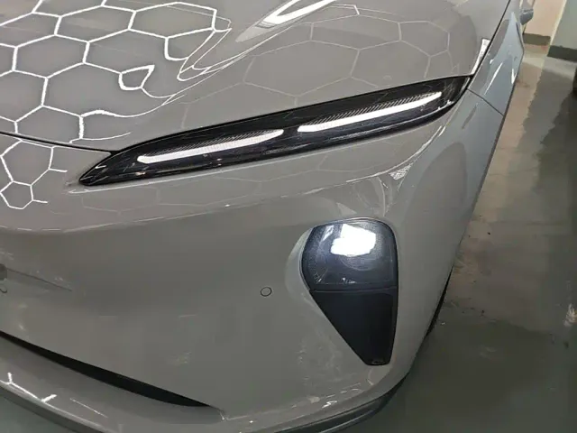 Nio ET5 Touring — Фото автомобиля 23