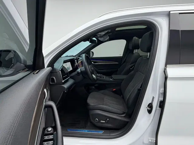 Geely Xingyue L — Фото автомобиля 12