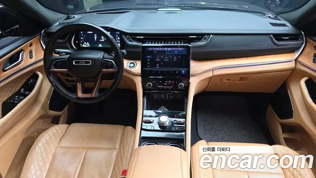 Jeep Cherokee — Фото автомобиля 7