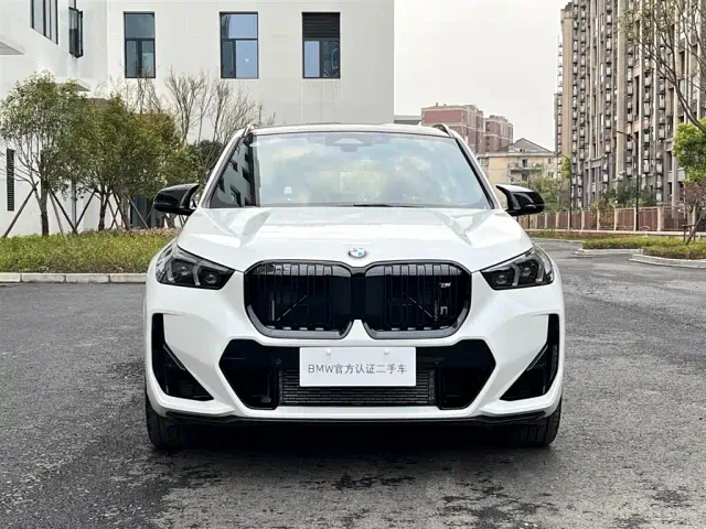 BMW X1 — Фото автомобиля 3