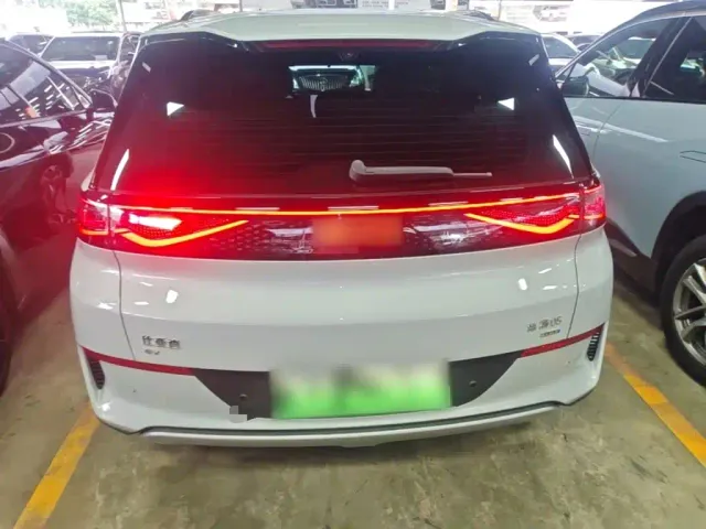 BYD Sealion 05 EV — Фото автомобиля 5
