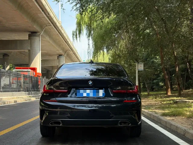 BMW 3 Series — Фото автомобиля 5