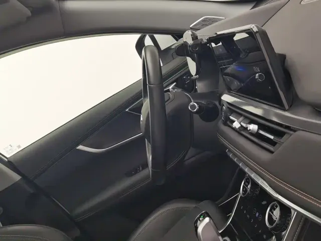 Chery Tiggo 8 — Фото автомобиля 22