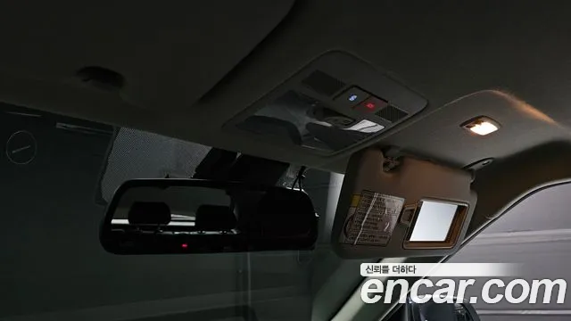 Hyundai Venue — Фото автомобиля 18