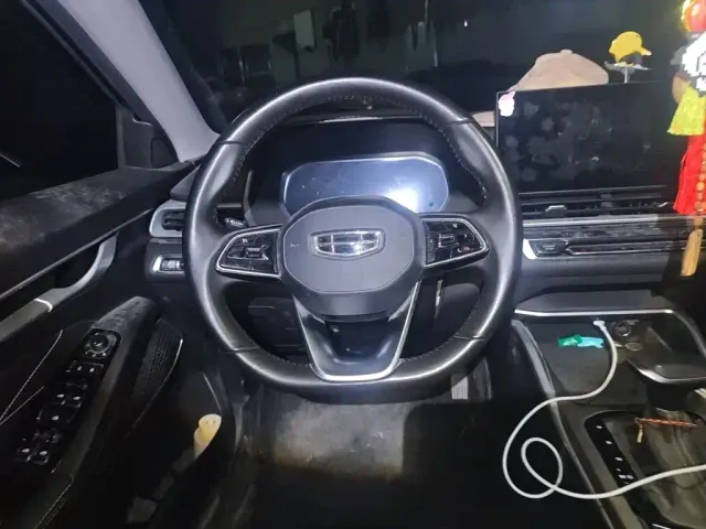 Geely Emgrand — Фото автомобиля 2