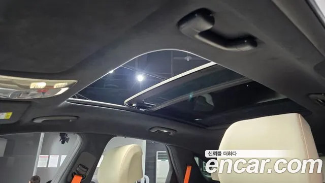 Genesis GV70 — Фото автомобиля 23