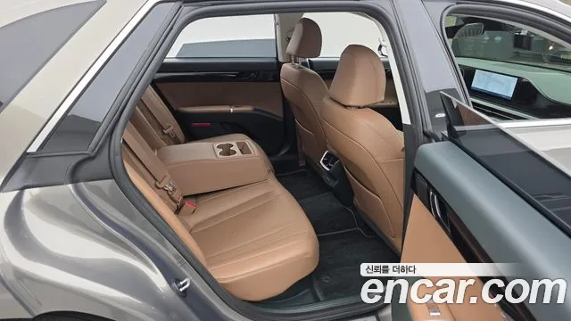Hyundai Grandeur GN7 — Фото автомобиля 12