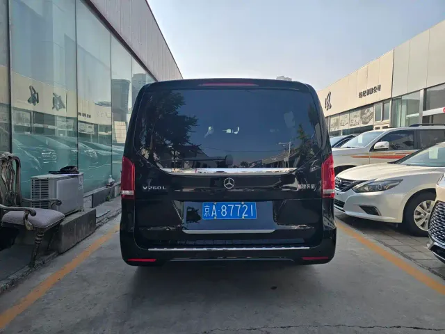 Mercedes-Benz V-Class — Фото автомобиля 5