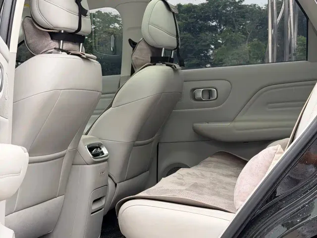 Leapmotor B10 — Фото автомобиля 9