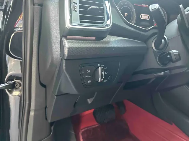 Audi Q5L Sportback — Фото автомобиля 13