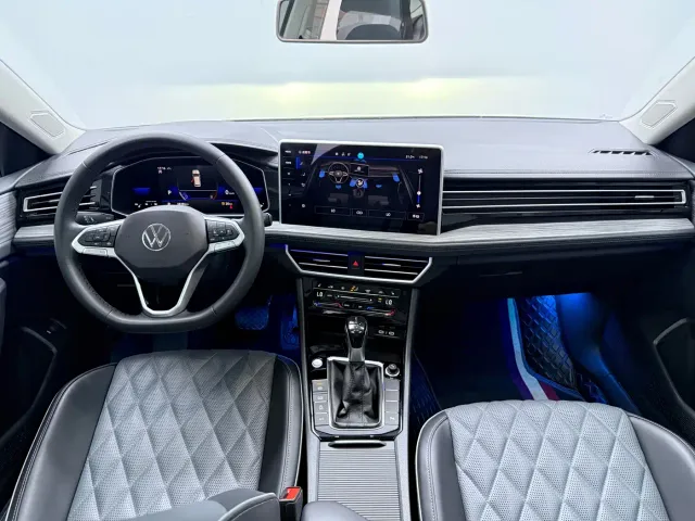 Volkswagen Sagitar — Фото автомобиля 10