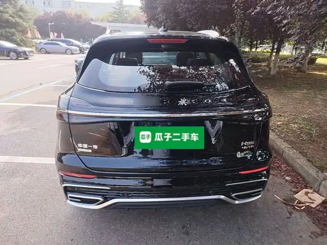 Hongqi HS5 — Фото автомобиля 3