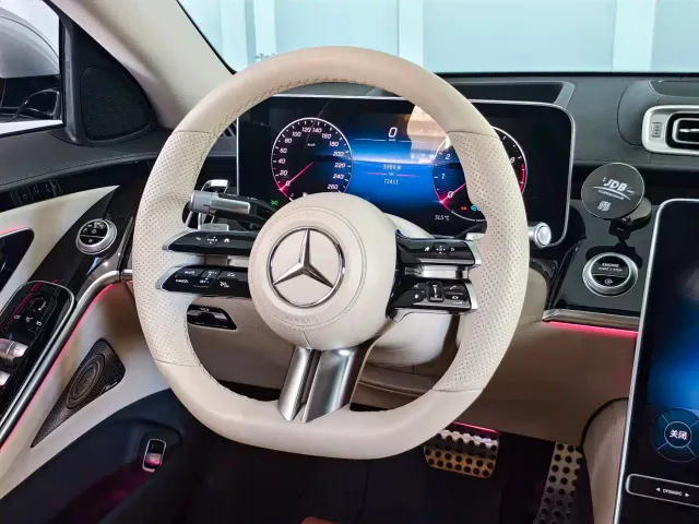 Mercedes-Benz S-Class — Фото автомобиля 10
