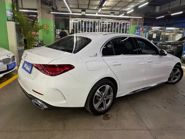 Mercedes-Benz C-Class — Фото автомобиля 4