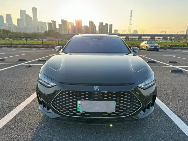 BYD Han — Фото автомобиля 2