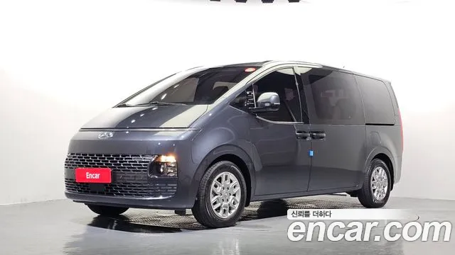 Фотография автомобиля — Hyundai Staria