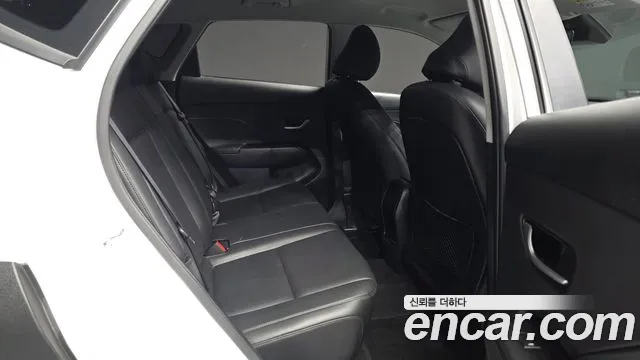 Hyundai Kona — Фото автомобиля 18