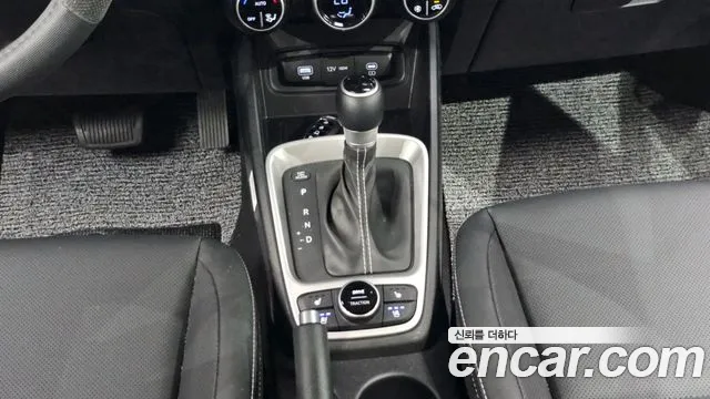 Hyundai Venue Venue 1.6 Premium — Фото автомобиля 9
