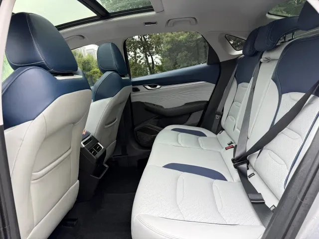 Geely Xingrui — Фото автомобиля 10