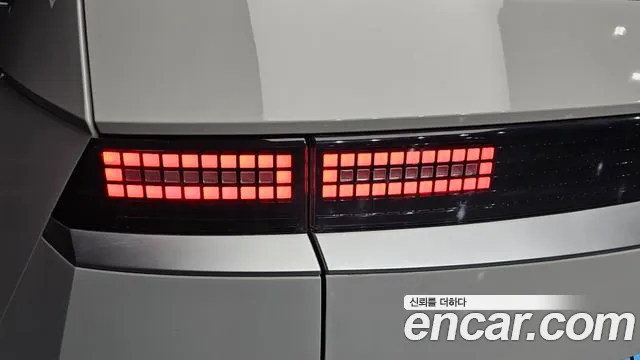 Hyundai Ioniq 5 — Фото автомобиля 8