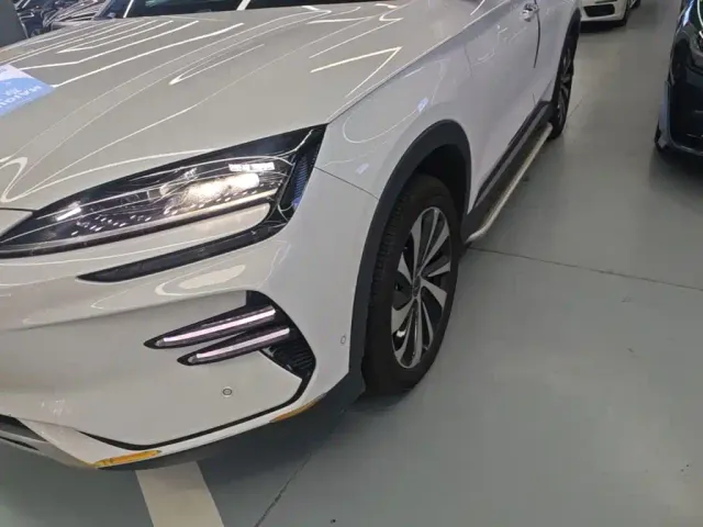 BYD Song PLUS — Фото автомобиля 23