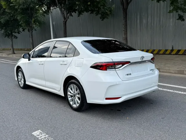 Toyota Corolla — Фото автомобиля 6