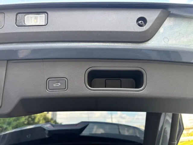 Geely Boyue L — Фото автомобиля 26