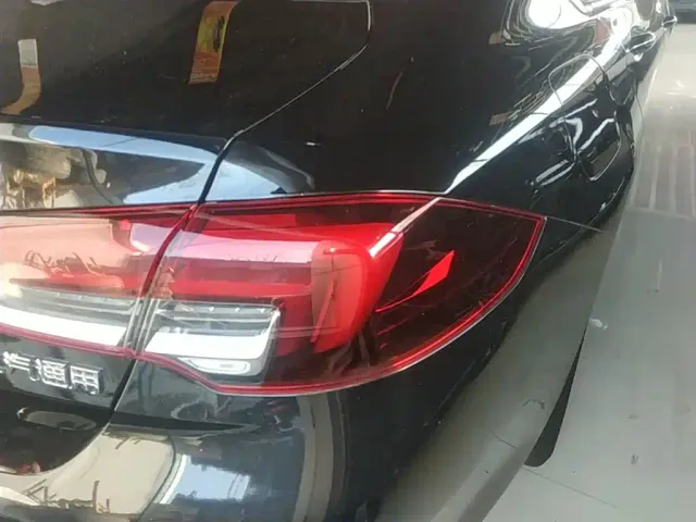 Buick Regal — Фото автомобиля 7