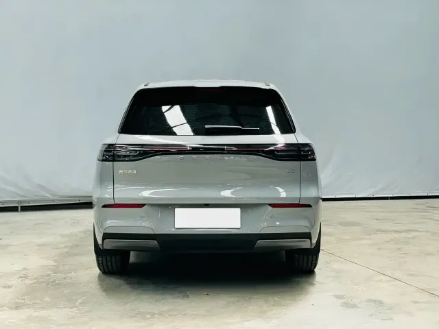 Geely Galaxy E5 — Фото автомобиля 5