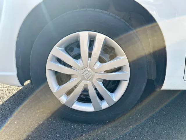 Honda Fit — Фото автомобиля 9