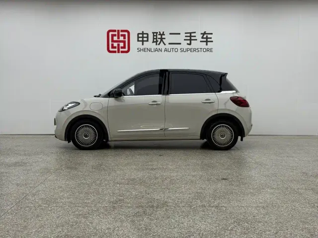 Wuling Bingo — Фото автомобиля 3