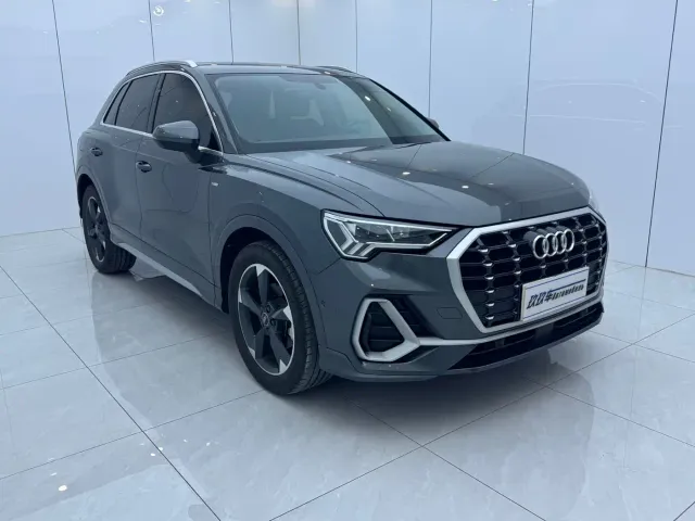 Audi Q3 — Фото автомобиля 3