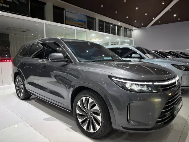 Aito M7 — Фото автомобиля 3