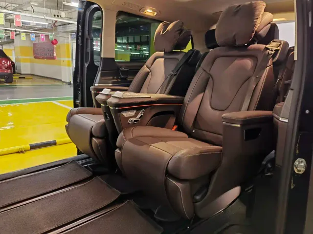 Mercedes-Benz V-Class — Фото автомобиля 19