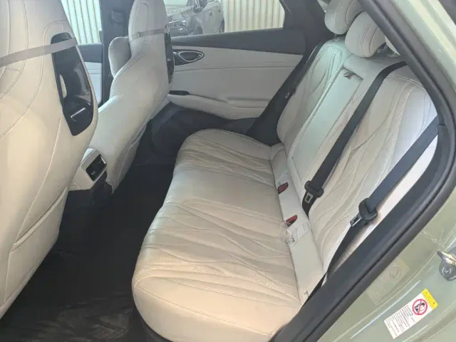 BYD Seal 06 GT — Фото автомобиля 11