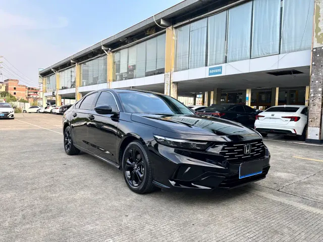 Honda Accord — Фото автомобиля 3