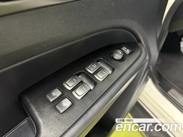 KG_Mobility_Ssangyong Rexton Новый Rexton Sport Дизель 2.2 4WD — Фото автомобиля 12