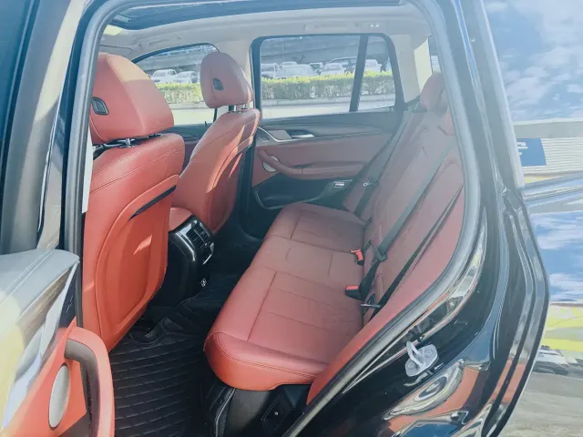 BMW X3 — Фото автомобиля 10