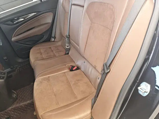 Buick Regal — Фото автомобиля 16