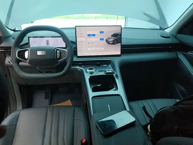 Geely Galaxy E5 — Фото автомобиля 9