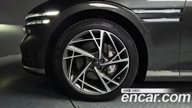 Genesis G90 Бензин 3.5 турбо AWD — Фото автомобиля 5