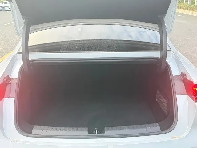 Geely Galaxy Xingyao 8 — Фото автомобиля 16