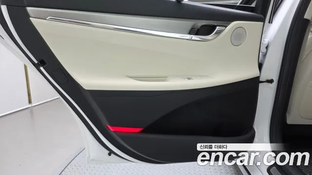Hyundai Grandeur Новый Grandeur IG — Фото автомобиля 24