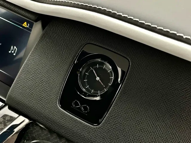 Rolls-Royce Cullinan — Фото автомобиля 19