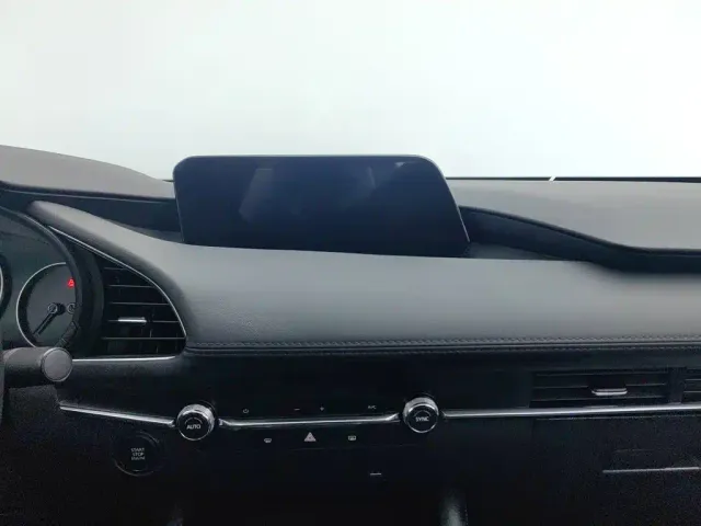 Mazda Axela — Фото автомобиля 12