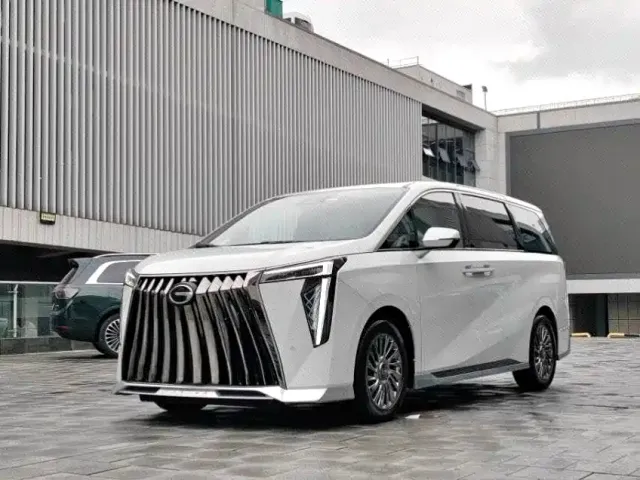 Фотография автомобиля — GAC Trumpchi M8